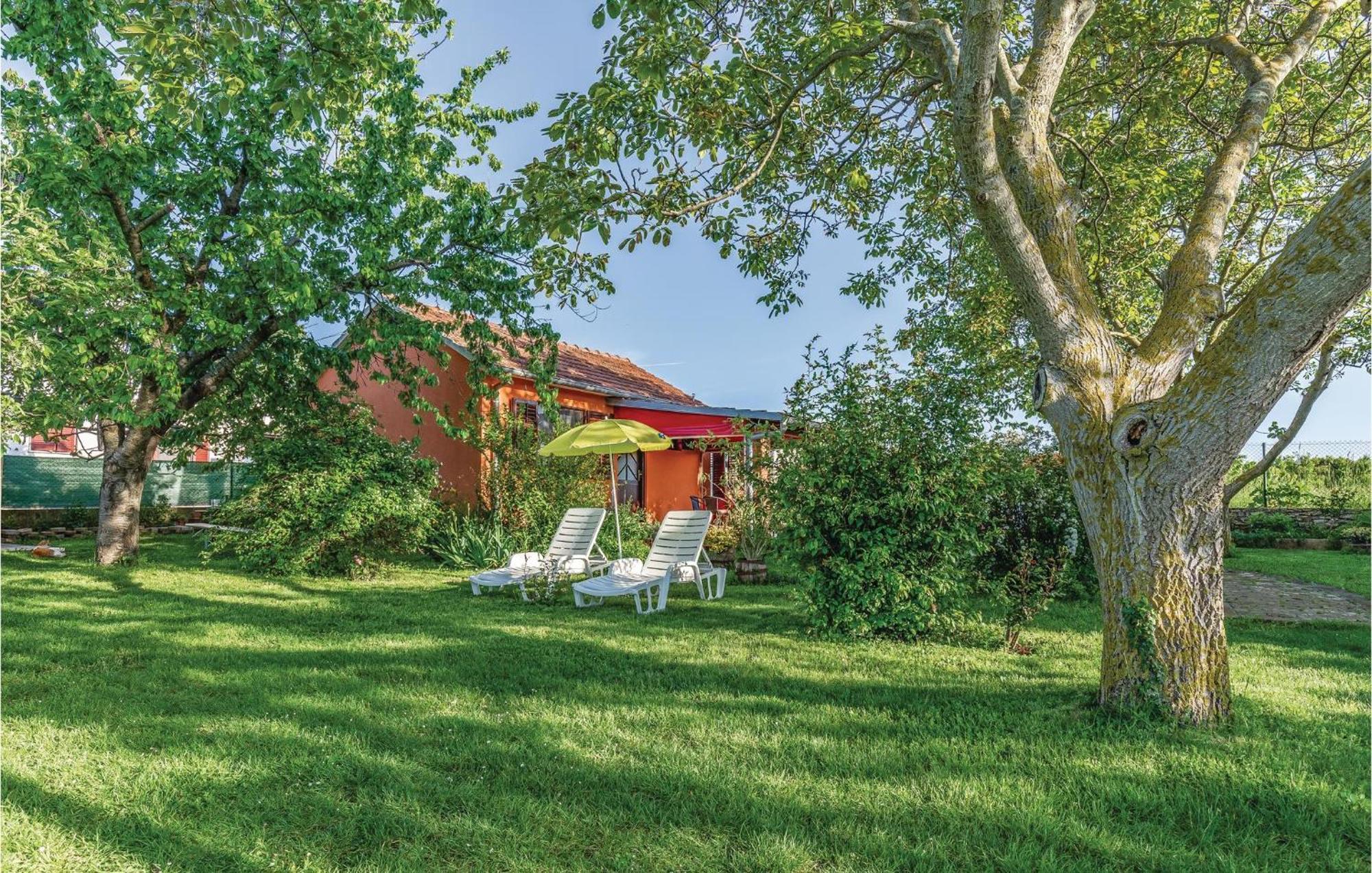 1 Bedroom Pet Friendly Home In Šišan Buitenkant foto