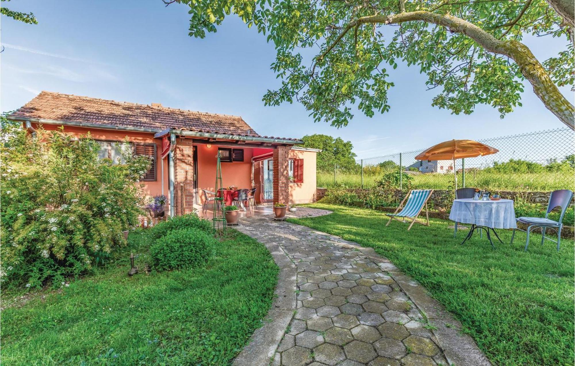 1 Bedroom Pet Friendly Home In Šišan Buitenkant foto